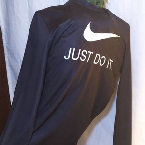 Nike polyester long sleeve black white